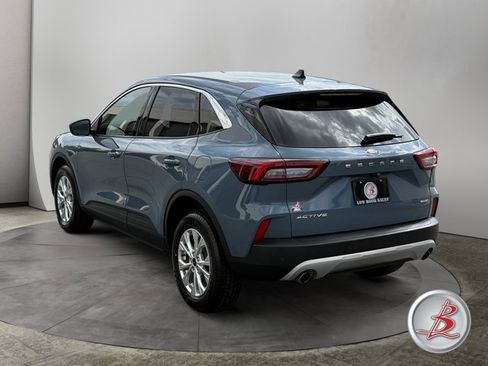 Used 2023 Ford Escape Active AWD/4WD image 5