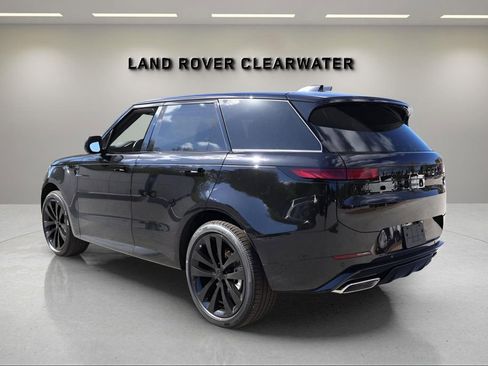 New 2026 Land Rover Range Rover Sport Dynamic SE image 3