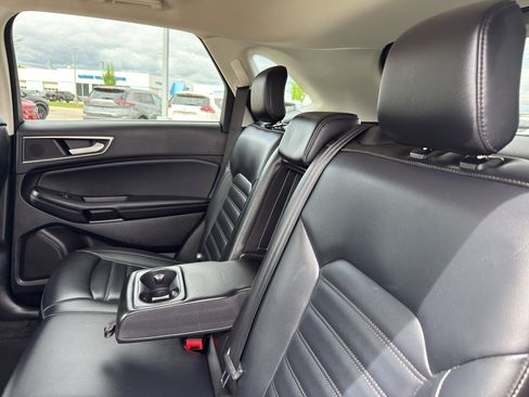 Used 2022 Ford Edge SEL AWD/4WD image 34
