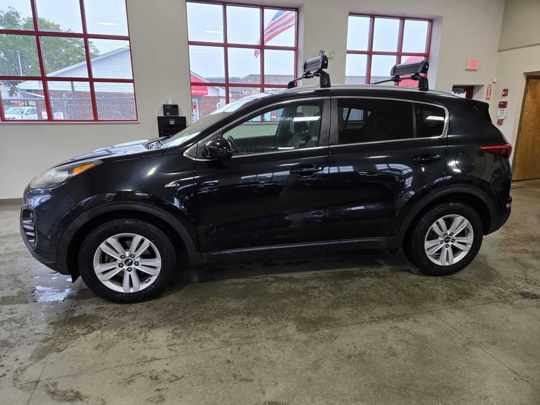 Used 2017 Kia Sportage LX w/ LX Popular Package AWD/4WD image 4