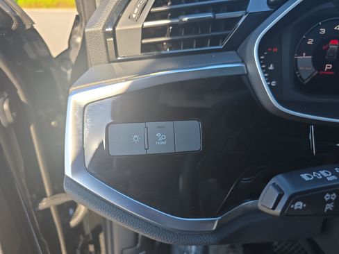 Used 2025 Audi Q3 2.0T Premium AWD/4WD image 22