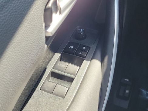 Used 2022 Toyota Corolla XSE image 21