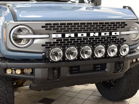 Used 2025 Ford Bronco Badlands AWD/4WD image 11