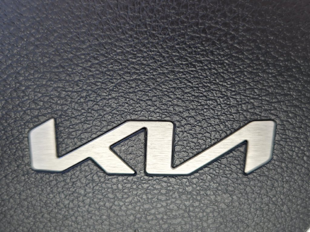 Used 2023 Kia Sportage EX FWD image 27