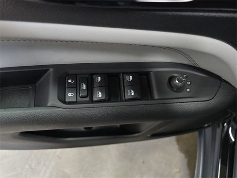 New 2026 Jeep Compass Limited image 33