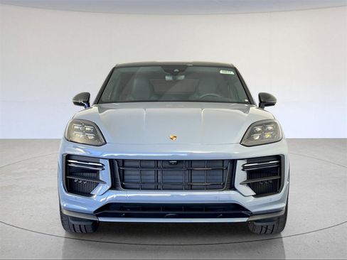 New 2025 Porsche Cayenne Turbo GT image 11