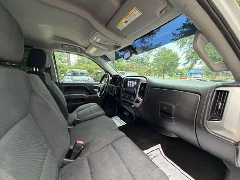 Used 2018 GMC Sierra 1500 SLE w/ SLE Value Package AWD/4WD image 9