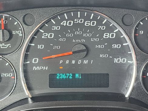 Used 2023 Chevrolet Express 2500 w/ Driver Convenience Package image 26