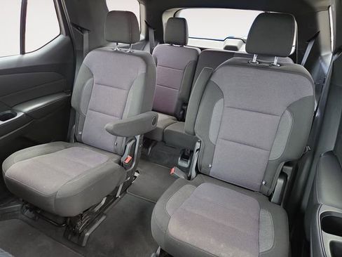 Used 2023 Chevrolet Traverse LT AWD/4WD image 11