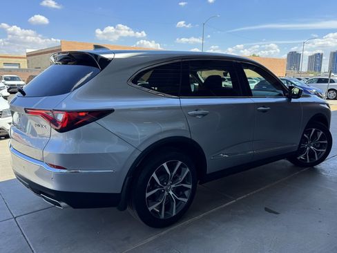 Used 2022 Acura MDX FWD w/ Technology Package image 4