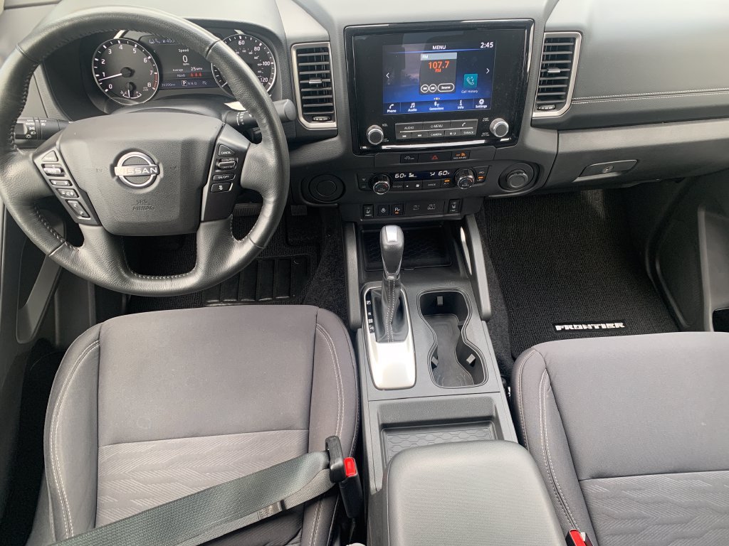 Used 2024 Nissan Frontier SV w/ SV Convenience Package RWD image 16