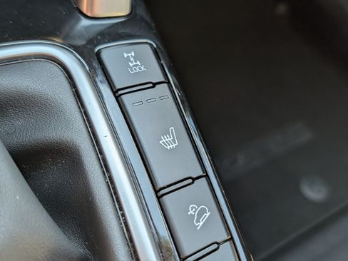 Used 2023 Kia Seltos S w/ Navigation Package AWD/4WD image 28
