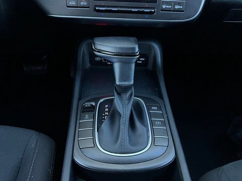 Used 2025 Hyundai Kona SEL image 23