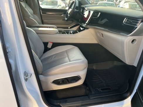 Used 2022 Jeep Wagoneer Series III w/ Convenience Group I image 37