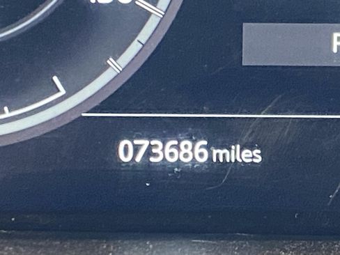 Used 2019 Land Rover Discovery HSE AWD/4WD image 26