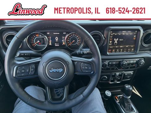 Used 2022 Jeep Wrangler Unlimited Sport AWD/4WD image 2