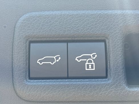 New 2026 Toyota C-HR AWD/4WD image 13