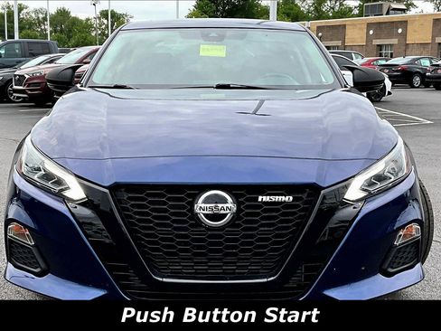 Used 2021 Nissan Altima 2.0 SR FWD image 2