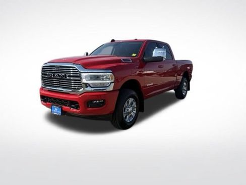 Used 2023 RAM 2500 Laramie AWD/4WD image 3