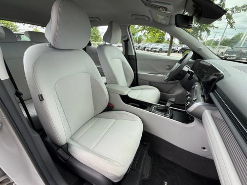 Used 2024 Hyundai Kona SE AWD/4WD image 27