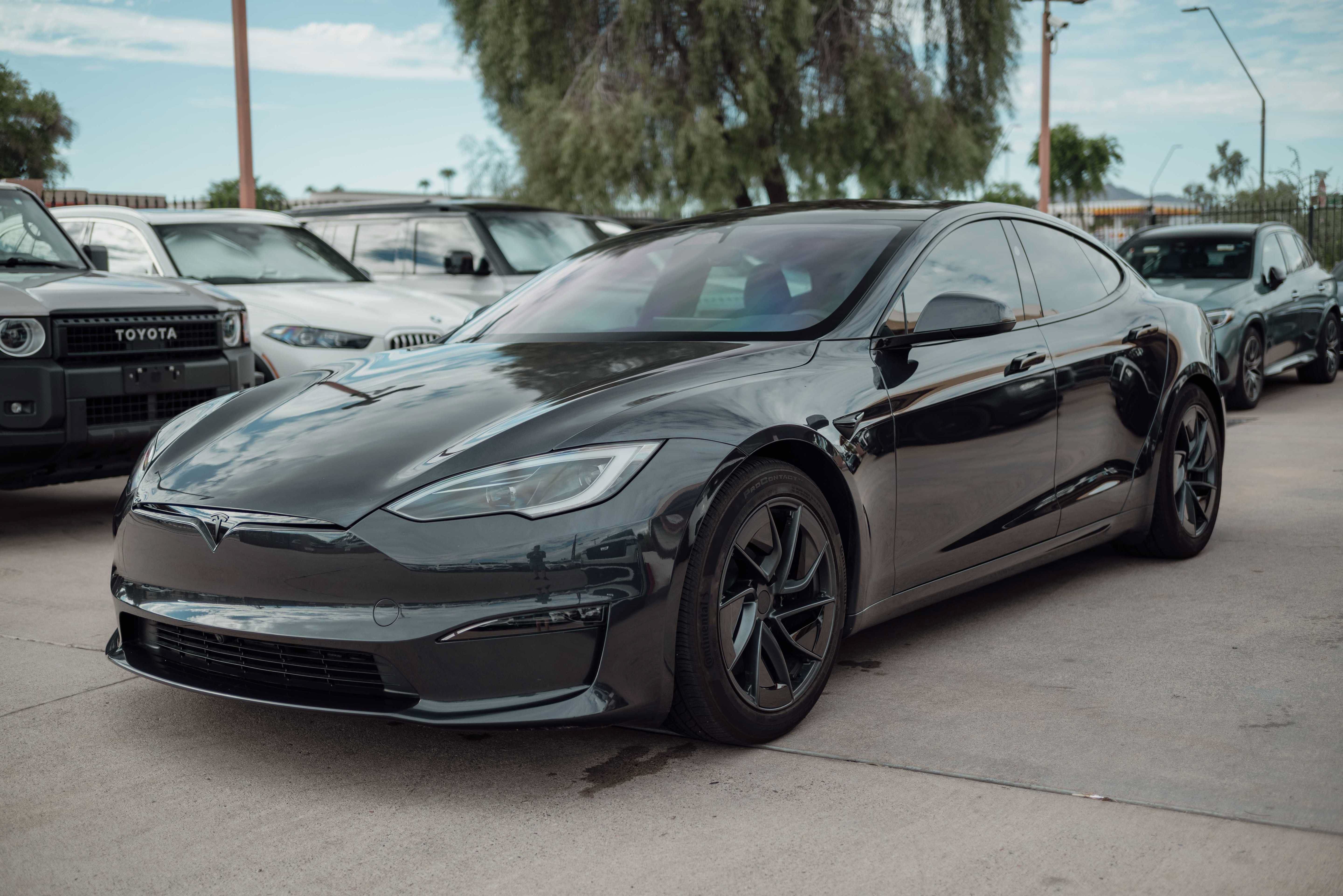 Used 2026 Tesla Model S AWD/4WD image 1