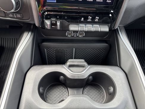 New 2026 RAM 1500 4x4 Crew Cab image 48