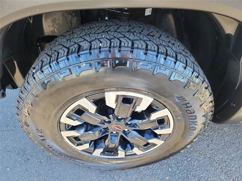 Certified 2022 Nissan Frontier PRO-4X w/ Off-Road Protection Package image 17