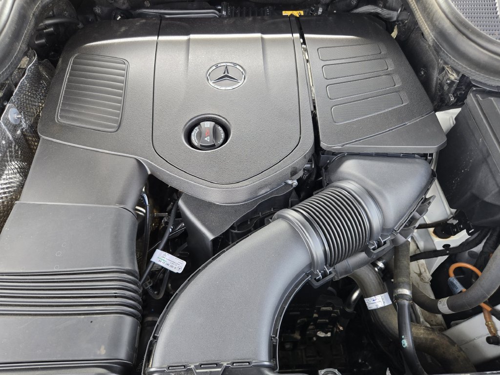 Used 2024 Mercedes-Benz GLE 350 4MATIC image 34