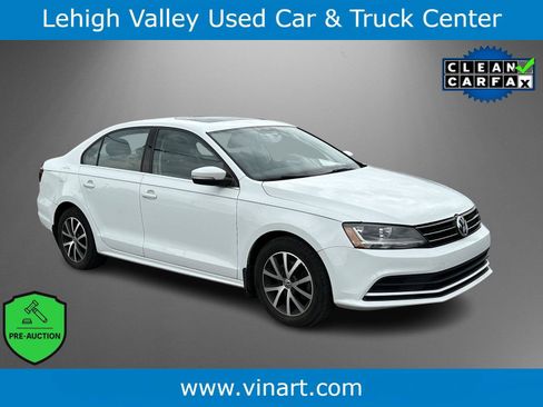 Used 2017 Volkswagen Jetta SE FWD image 1