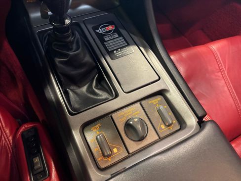Used 1990 Chevrolet Corvette ZR-1 RWD image 23