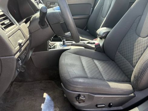 Used 2011 Ford Fusion SE FWD image 9