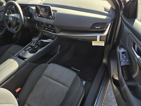 New 2026 Nissan Rogue SV image 7