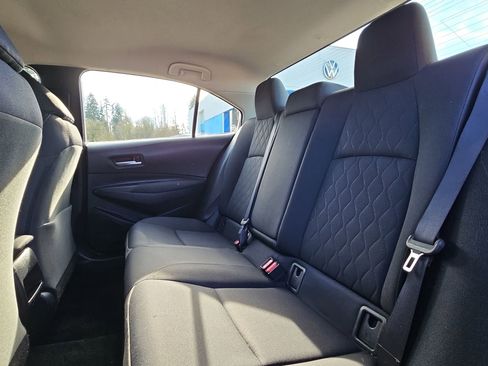 Used 2020 Toyota Corolla LE image 23