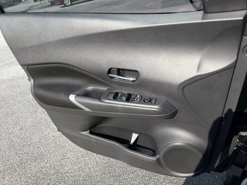 Used 2024 Nissan Kicks SV FWD image 24