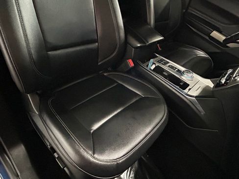 Used 2021 Ford Explorer XLT w/ Equipment Group 202A image 31