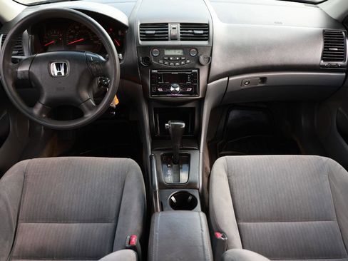 Used 2004 Honda Accord LX image 2