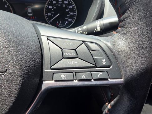 Used 2021 Nissan Sentra SR w/ SR Premium Package FWD image 21