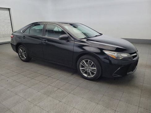Used 2016 Toyota Camry SE FWD image 11