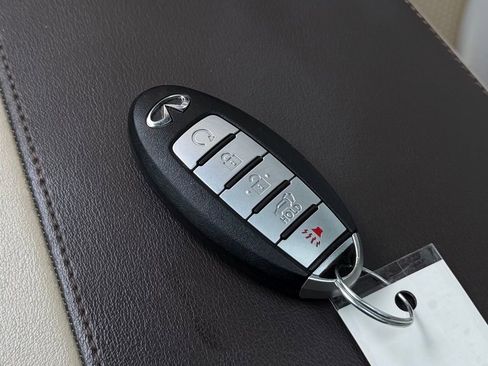 Used 2019 INFINITI QX50 Essential w/ Sensory Package image 34