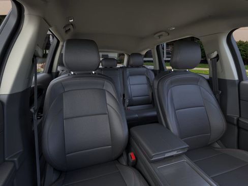 New 2026 Lincoln Nautilus Premier image 10