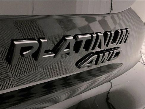 New 2025 Nissan Pathfinder Platinum w/ Lighting Package (N93) image 19