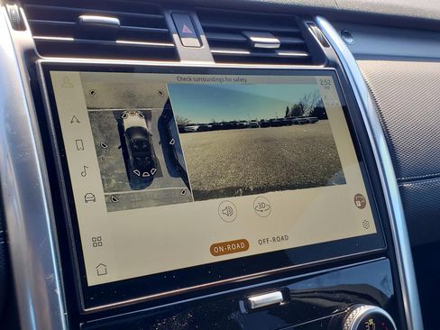 New 2026 Land Rover Discovery Limited Edition image 25