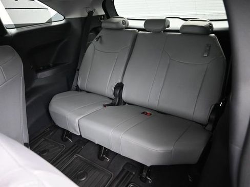 Certified 2026 Toyota Sienna XLE AWD/4WD image 17