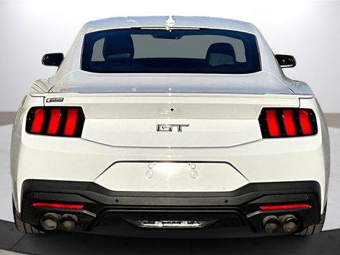 Used 2024 Ford Mustang GT Premium image 7