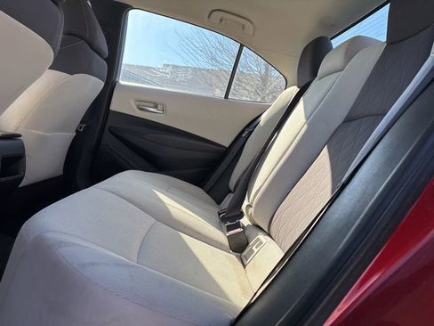 Used 2020 Toyota Corolla LE w/ Carpet Mat Package (TMS) image 8