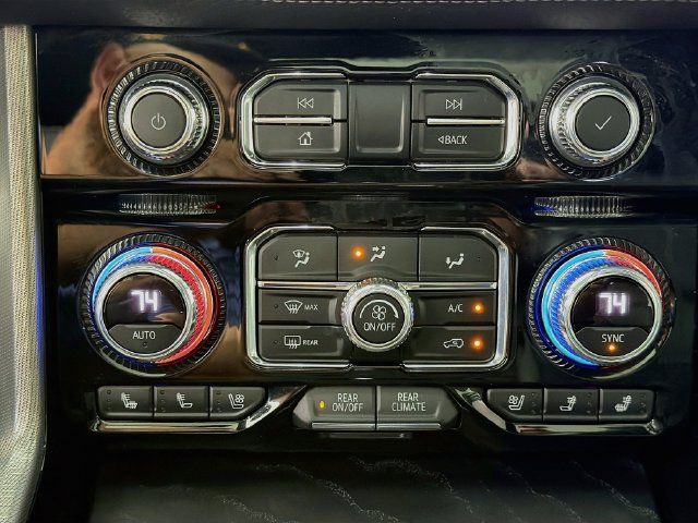 Used 2021 GMC Yukon Denali w/ Denali Ultimate Package AWD/4WD image 19