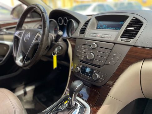 Used 2011 Buick Regal CXL image 21