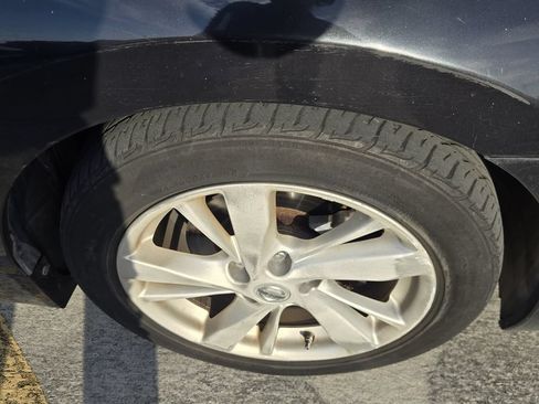 Used 2014 Nissan Altima 2.5 SL w/ Moonroof Package FWD image 6