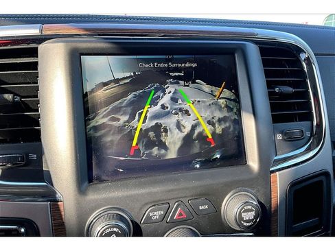 Used 2018 RAM 1500 Laramie image 28