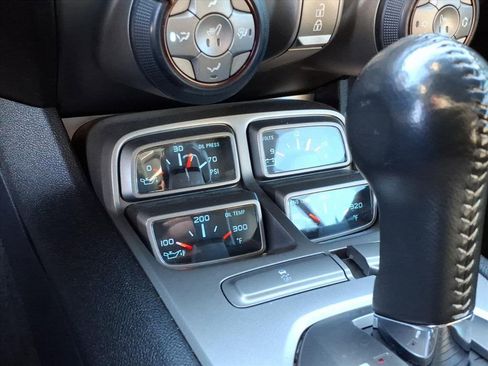 Used 2011 Chevrolet Camaro SS image 21